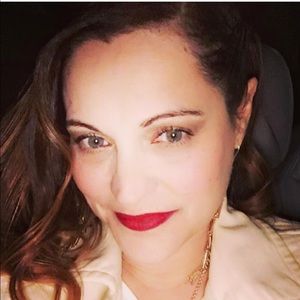 Meet your Posher, April